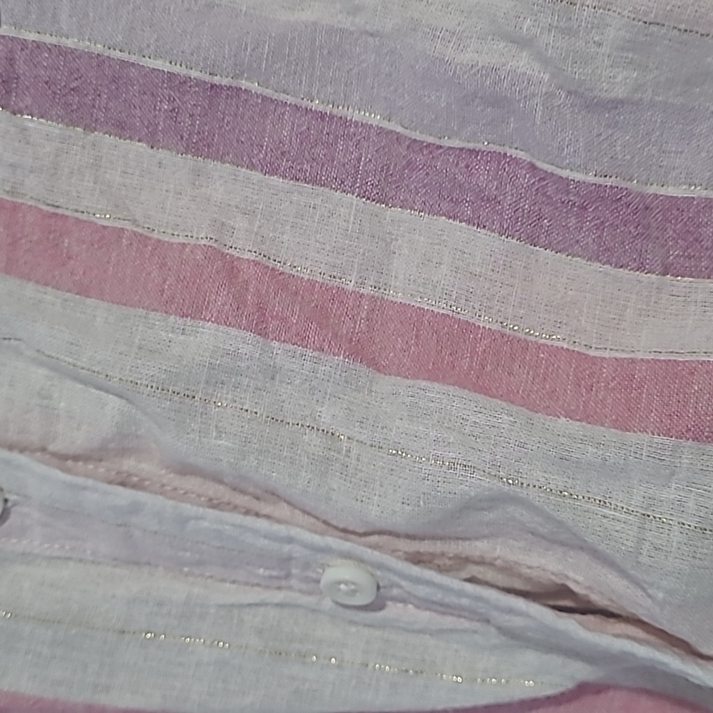 🟣 Striped Shimmery Button up - Picture 4 of 4
